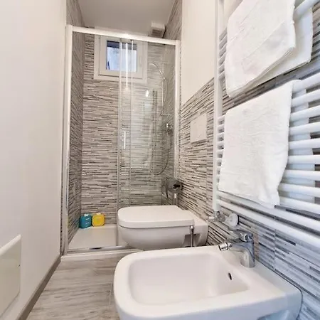 Intero Giulietta - Fiera Ospedale Borgo Roma - Free Parking - Free Wi-fi * Verona