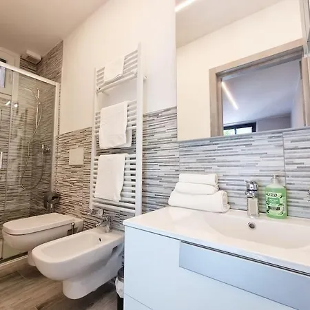 Intero Giulietta - Fiera Ospedale Borgo Roma - Free Parking - Free Wi-fi *