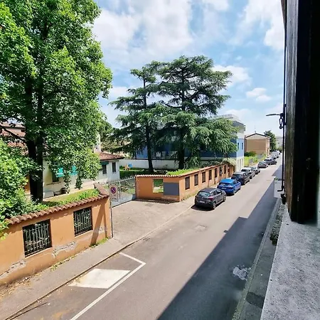 Apartment Intero Giulietta - Fiera Ospedale Borgo Roma - Free Parking - Free Wi-fi Verona