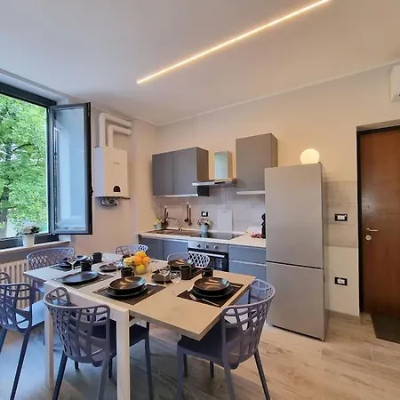 Apartment Intero Giulietta - Fiera Ospedale Borgo Roma - Free Parking - Free Wi-fi Verona